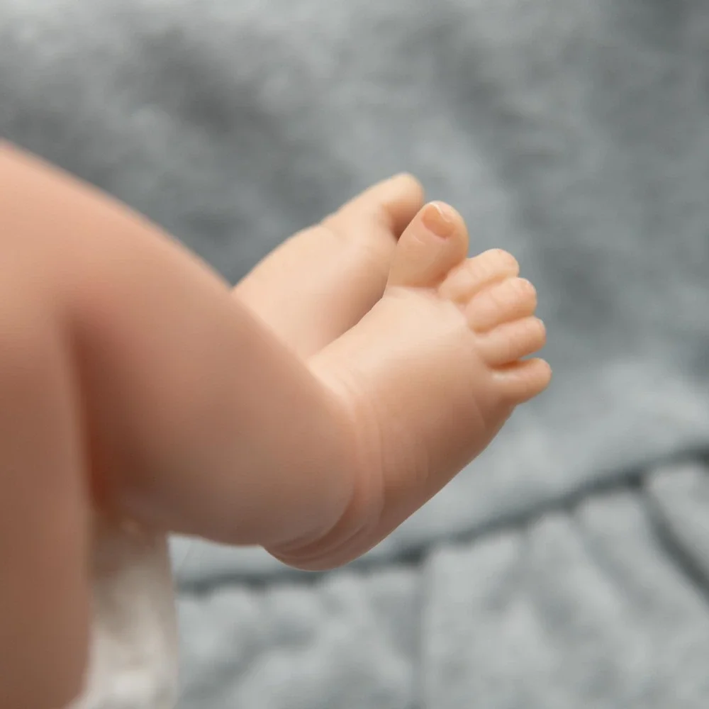 Realistic Sleeping Baby Doll Anatomically Correct Vinyl LifeLike Newborn Girl